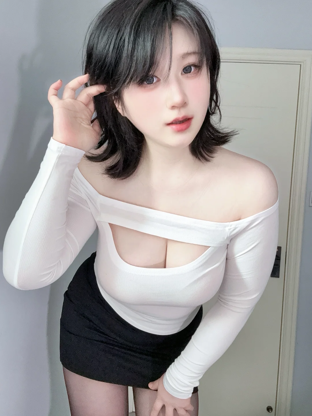 Zyra秋 - No.013 妈妈的裙子 [47P-216MB] tg@simisebaisi 【丝足阁】012.webp